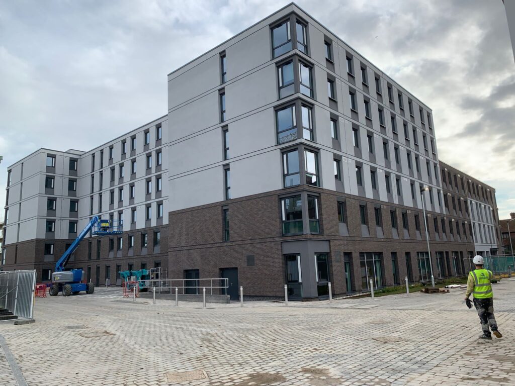 Riverside Canterbury-Insulated render with Render & brick slips finish