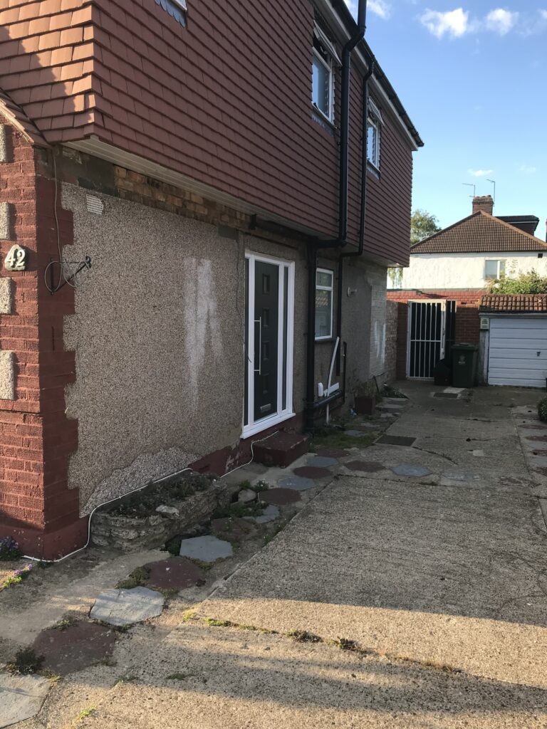 Insulated and run - Private House in Bexleyheath